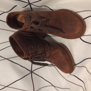Clark's women's ankle brown boots size 8